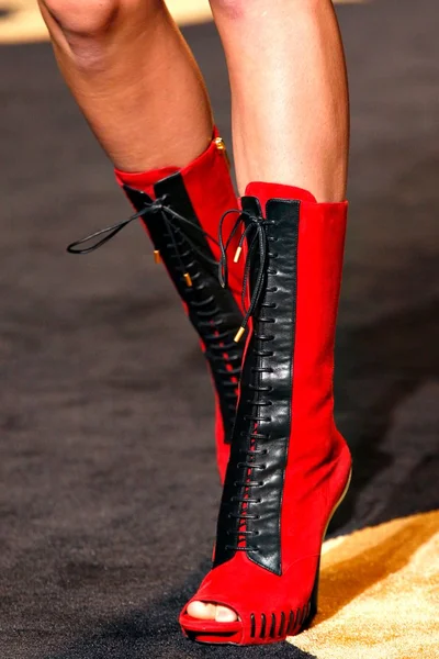 Look 27
